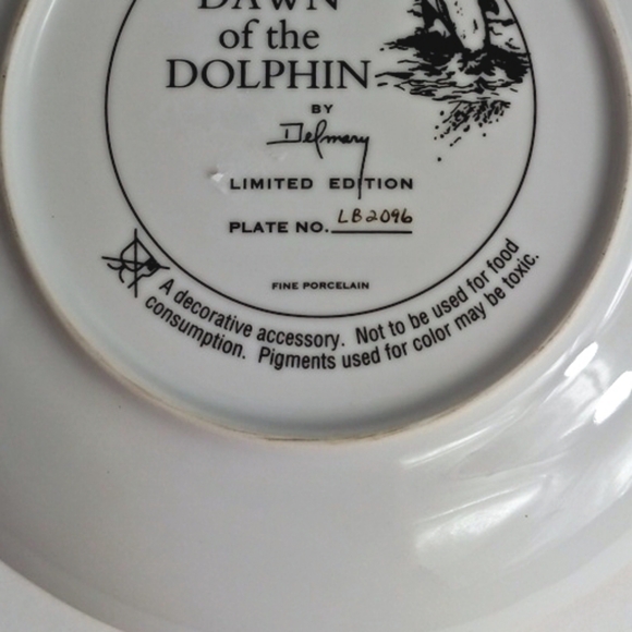Dawn Of The Dolphins Collectible Plate - Picture 2 of 3